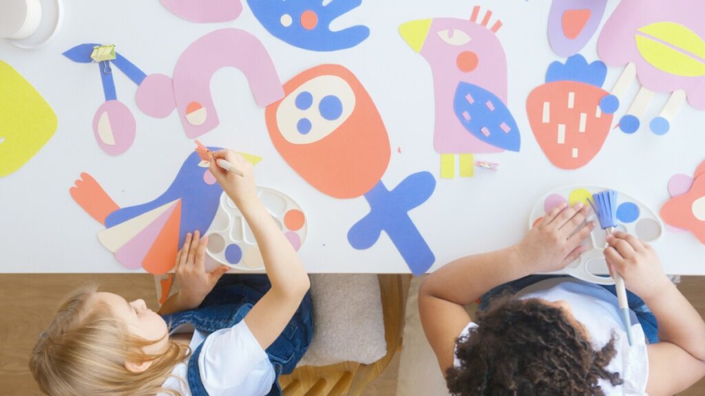 Pourquoi mettre en place des pratiques artistiques avec les jeunes enfants ?